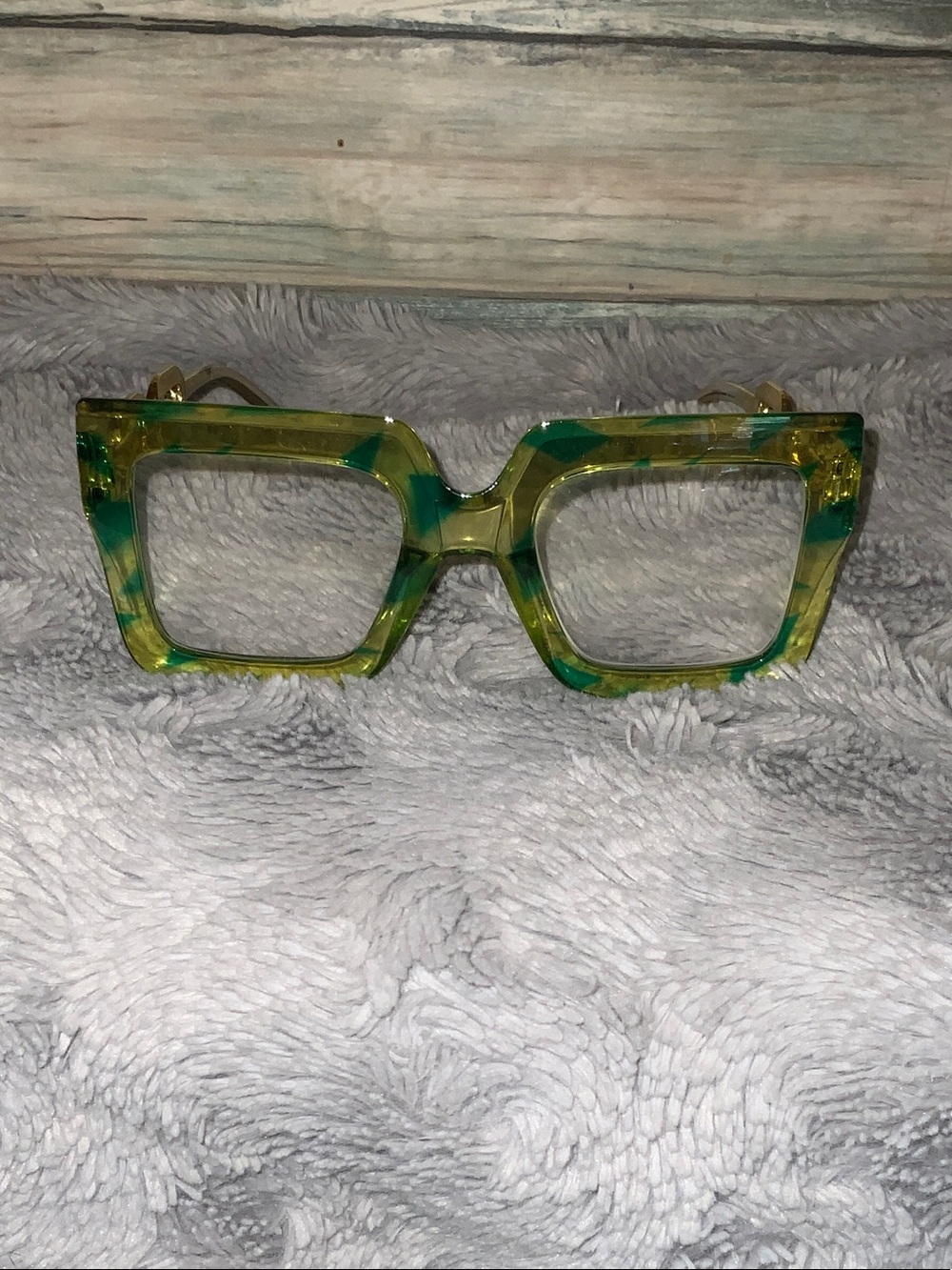 Square Frame Fashion Glasses